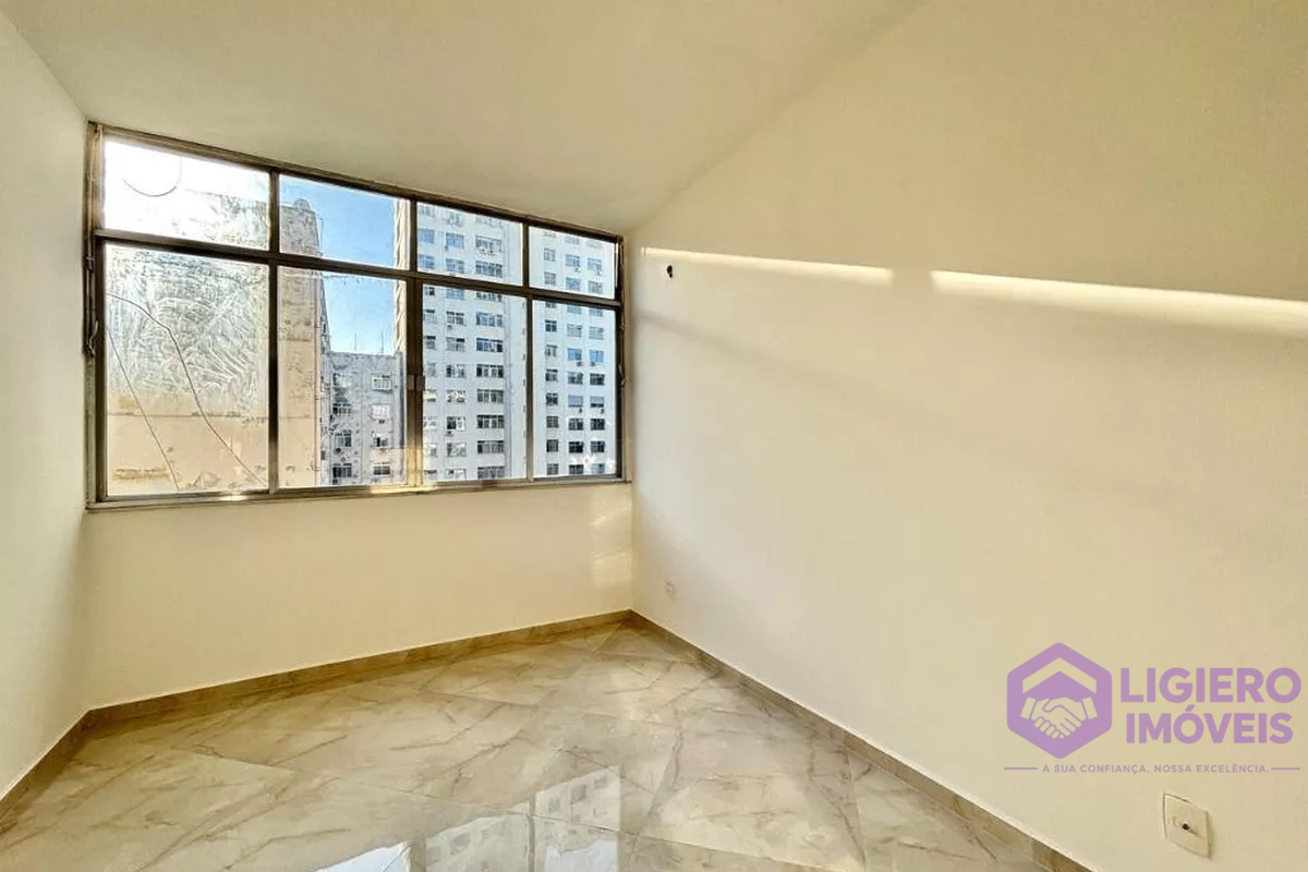 Apartamento Icaraí Quadra da Praia 2 Quartos Suíte
